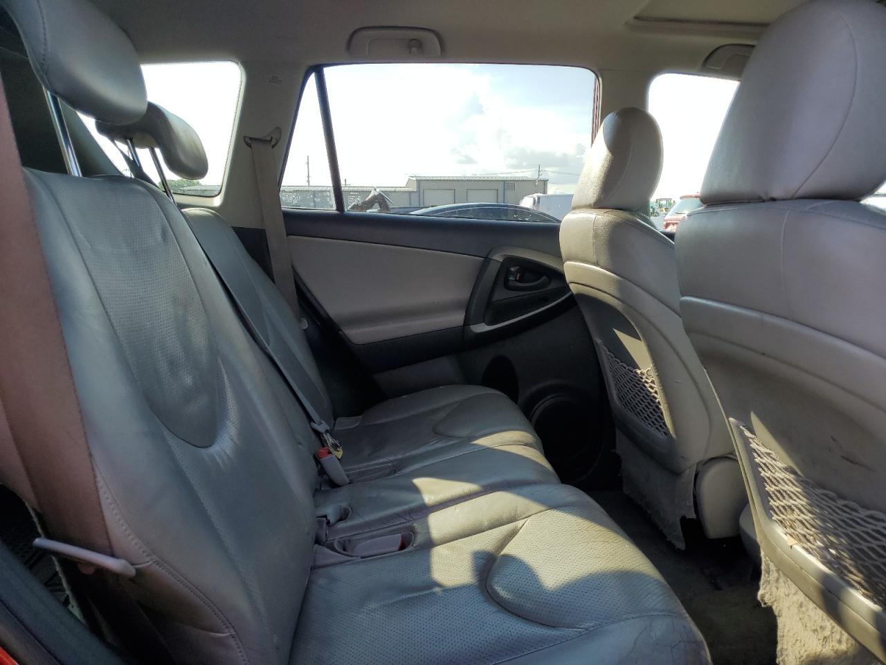 2010 Toyota Rav4 Limited VIN: JTMDK4DV0AD014046 Lot: 81666875