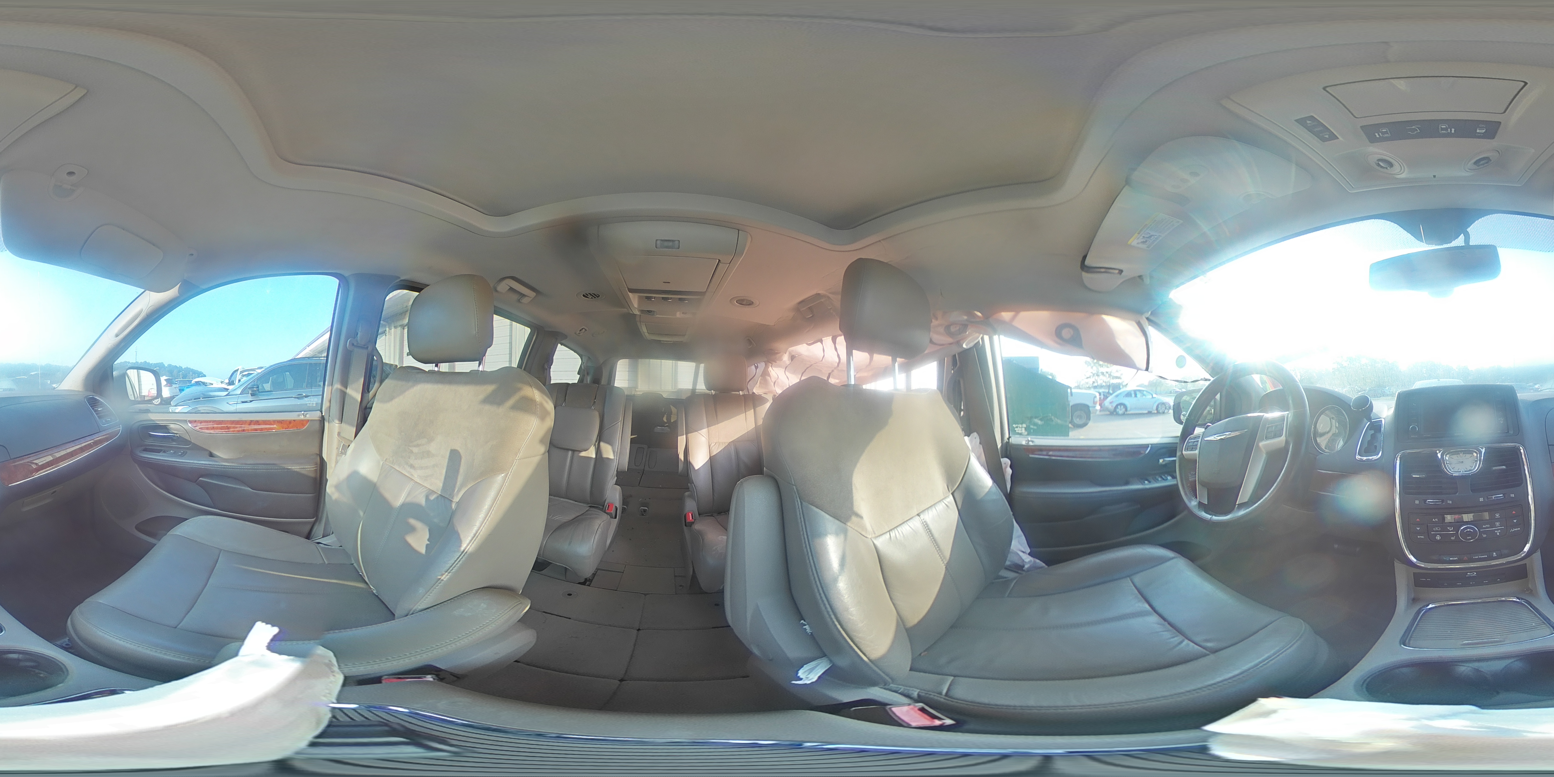 2015 Chrysler Town & Country Limited Platinum VIN: 2C4RC1GG5FR597703 Lot: 80322325