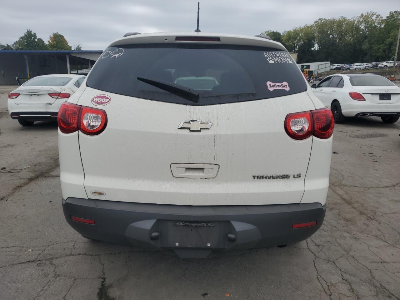 2011 Chevrolet Traverse Ls VIN: 1GNKRFED8BJ383753 Lot: 81519825