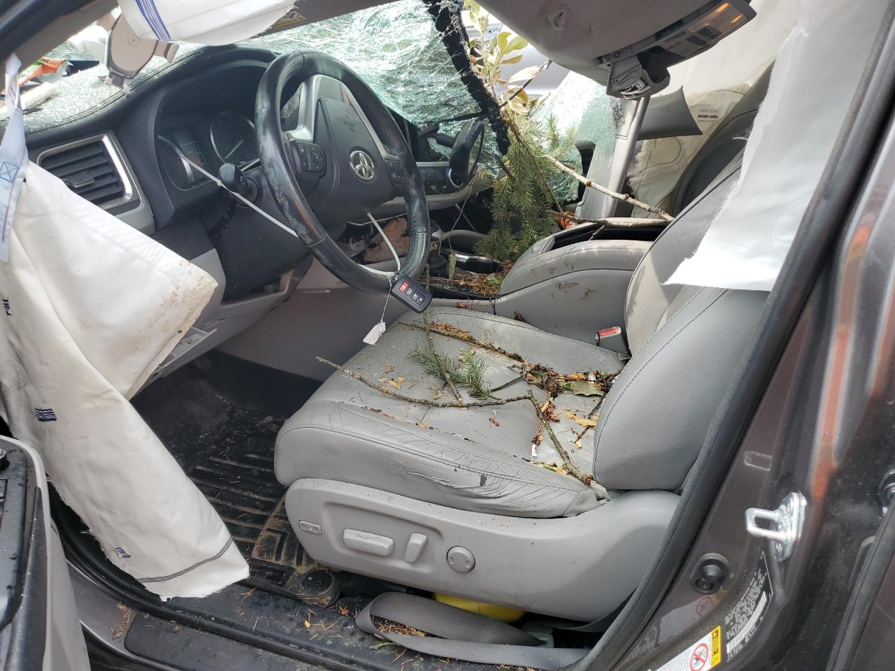 2014 Toyota Highlander Xle VIN: 5TDJKRFH3ES005309 Lot: 71716555