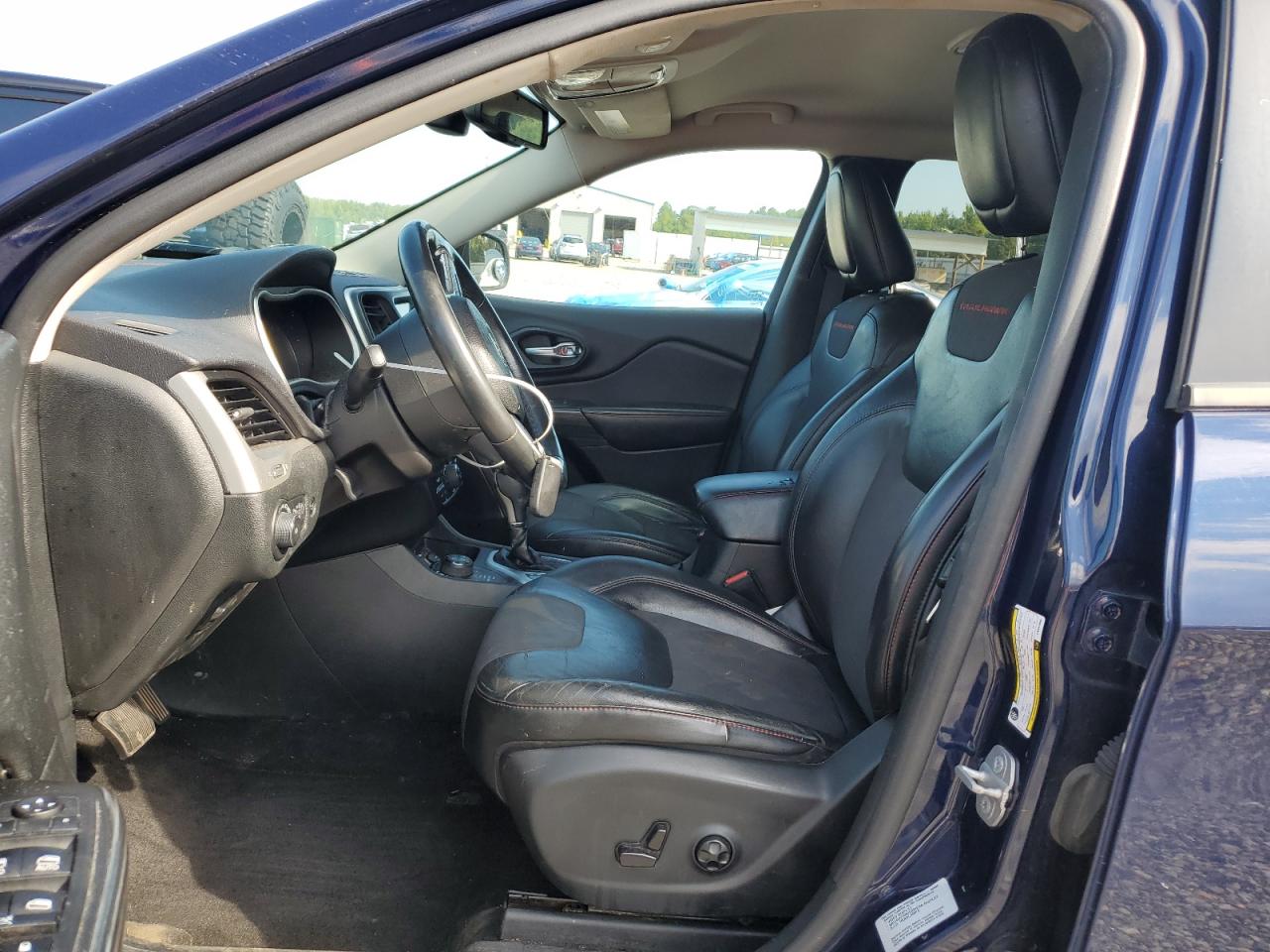 2015 Jeep Cherokee Trailhawk VIN: 1C4PJMBB5FW545800 Lot: 70393975