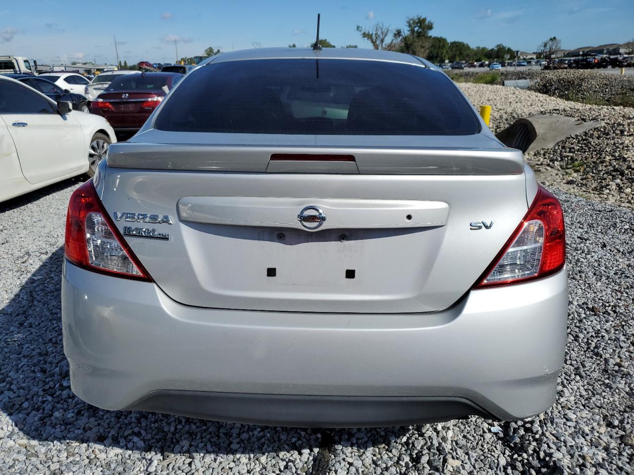 2018 Nissan Versa S VIN: 3N1CN7AP1JL875579 Lot: 81776675