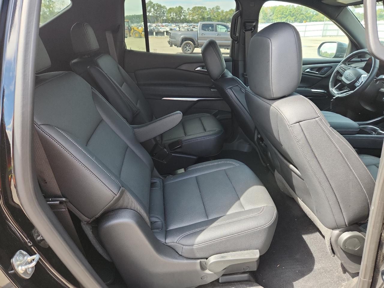 2025 Chevrolet Traverse Lt VIN: 1GNEVGRS2SJ152872 Lot: 81870745