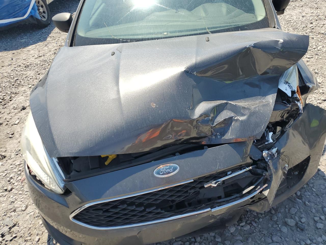 2016 Ford Focus S VIN: 1FADP3E29GL352596 Lot: 80991905