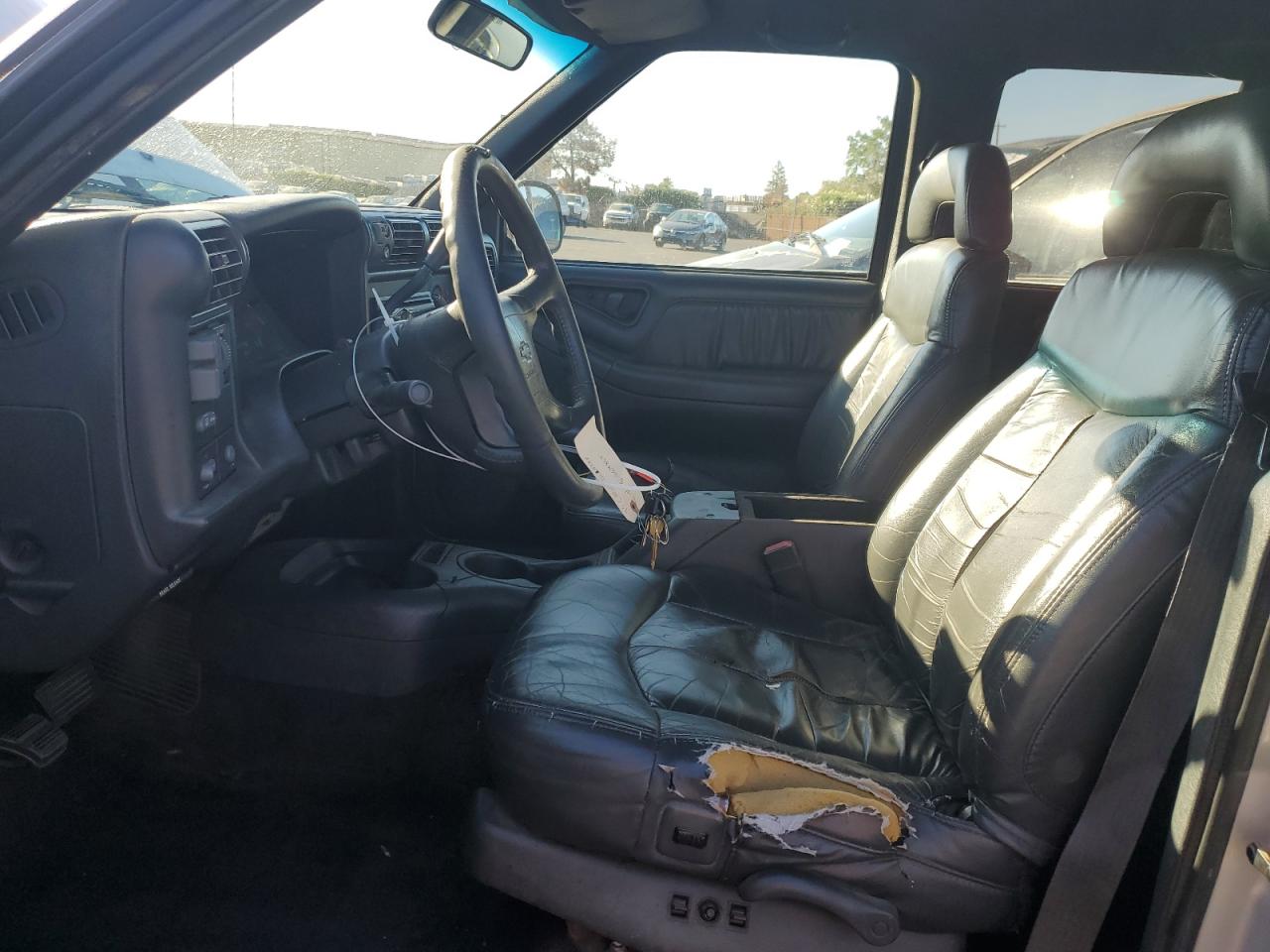 1993 Chevrolet Blazer S10 VIN: 1GNDT13W6T2131335 Lot: 80264865