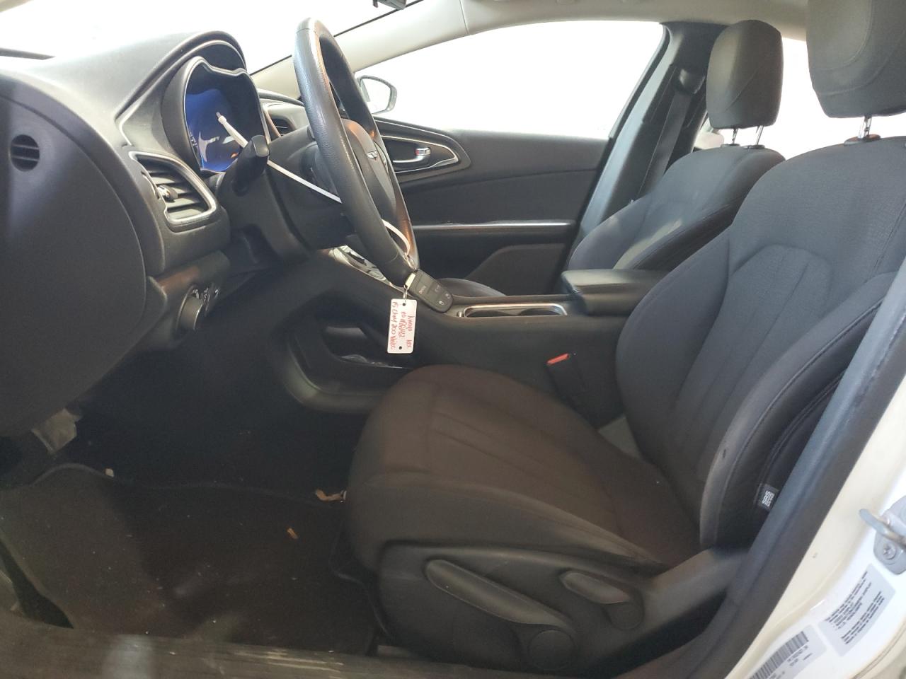 2015 Chrysler 200 Limited VIN: 1C3CCCAB6FN576083 Lot: 81428005