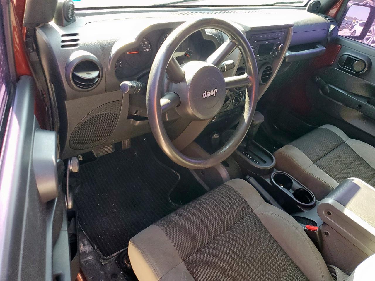 2007 Jeep Wrangler X VIN: 1J4FA24157L179144 Lot: 71403475