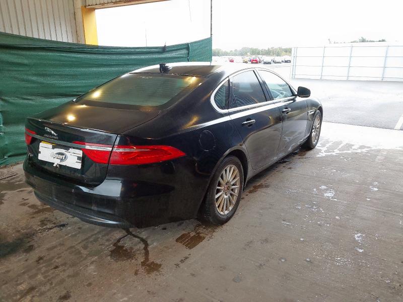2017 JAGUAR XF PRESTIGE D AUTO 