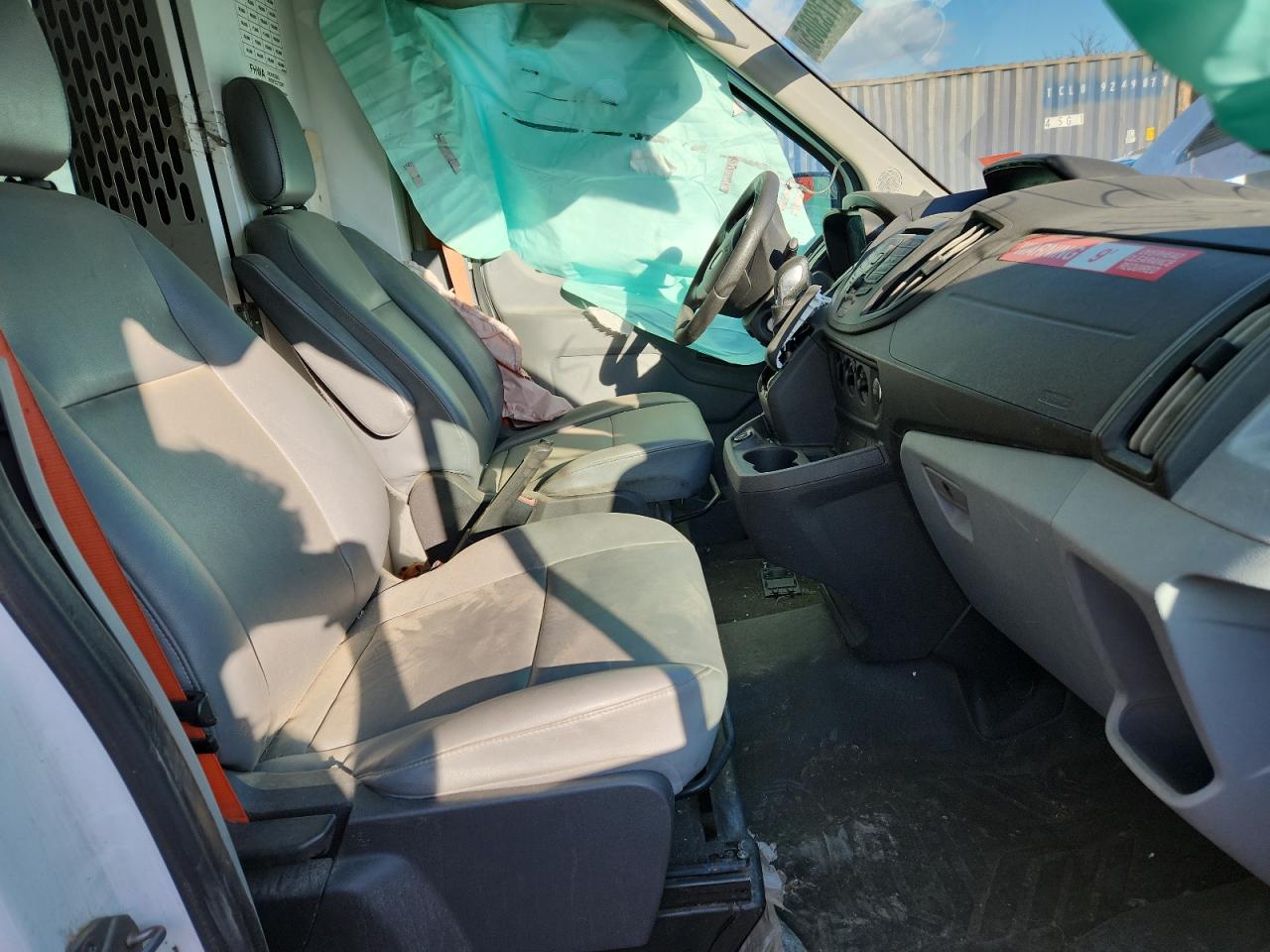 2019 Ford Transit T-150 VIN: 1FTYE2CM4KKB61800 Lot: 71733065