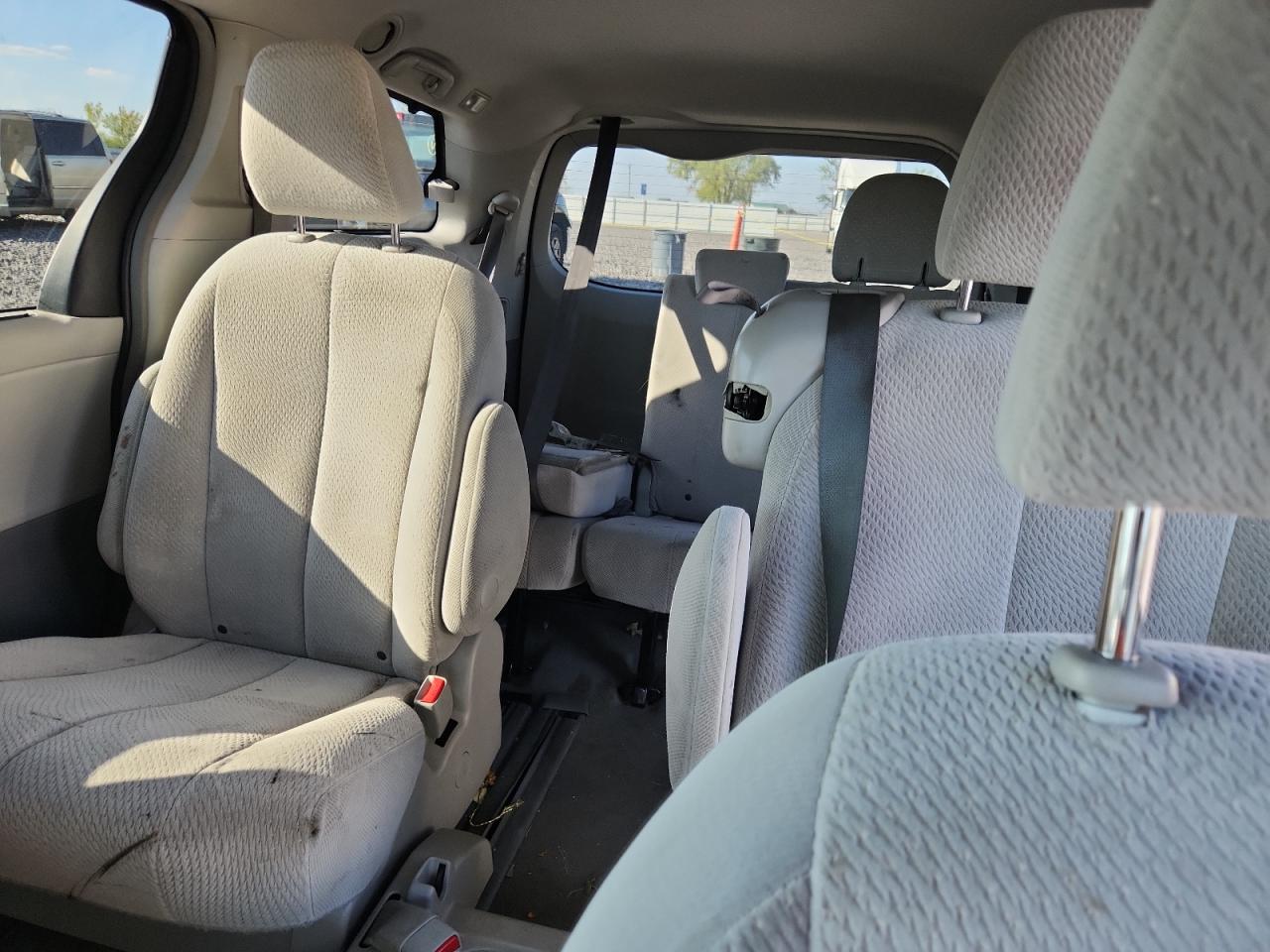 2014 Toyota Sienna Le VIN: 5TDKK3DC5ES485507 Lot: 84364315