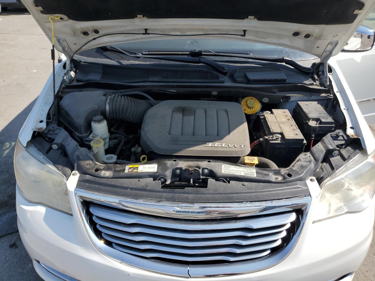 2015 Chrysler Town & Country Touring L VIN: 2C4RC1CG7FR56548 Lot: 80140275