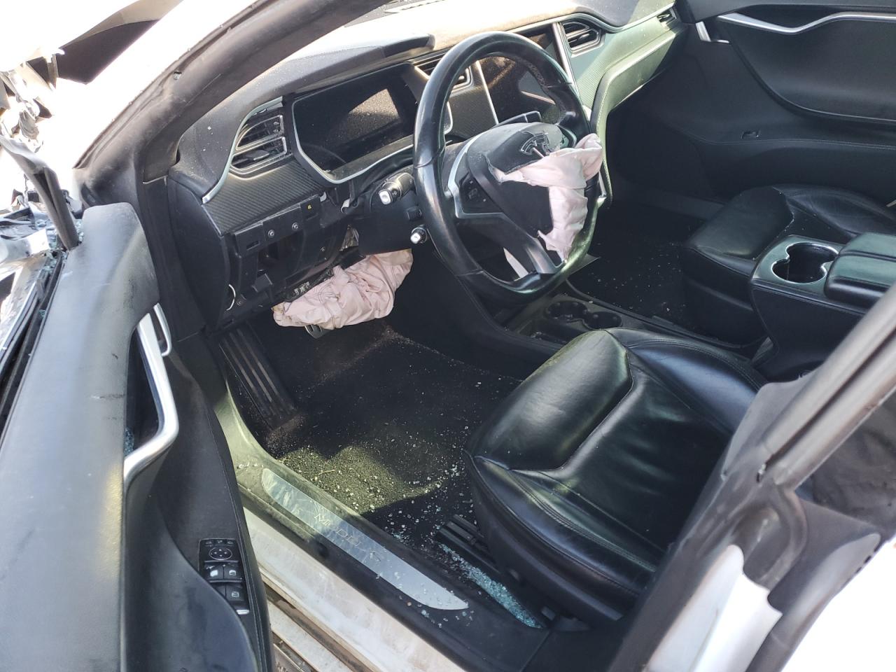 2014 Tesla Model S VIN: 5YJSA1H26EFP63490 Lot: 81693155