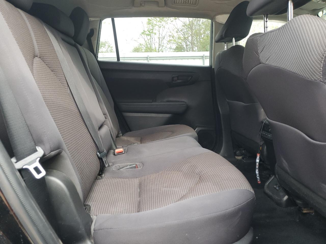 2022 Toyota Highlander L VIN: 5TDBZRBH5NS209468 Lot: 81022355