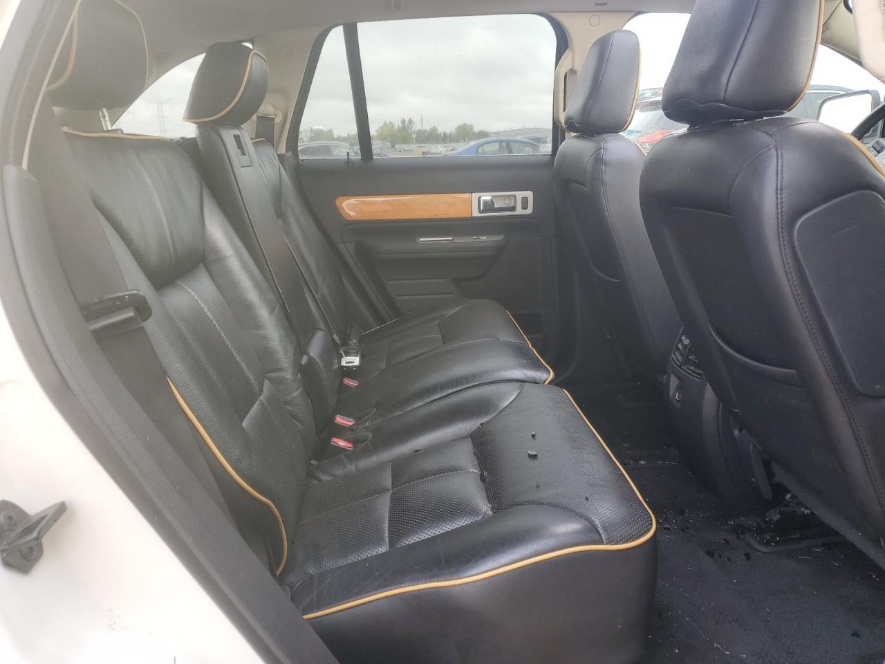 2008 Lincoln Mkx VIN: 2LMDU68C28BJ26877 Lot: 81785065