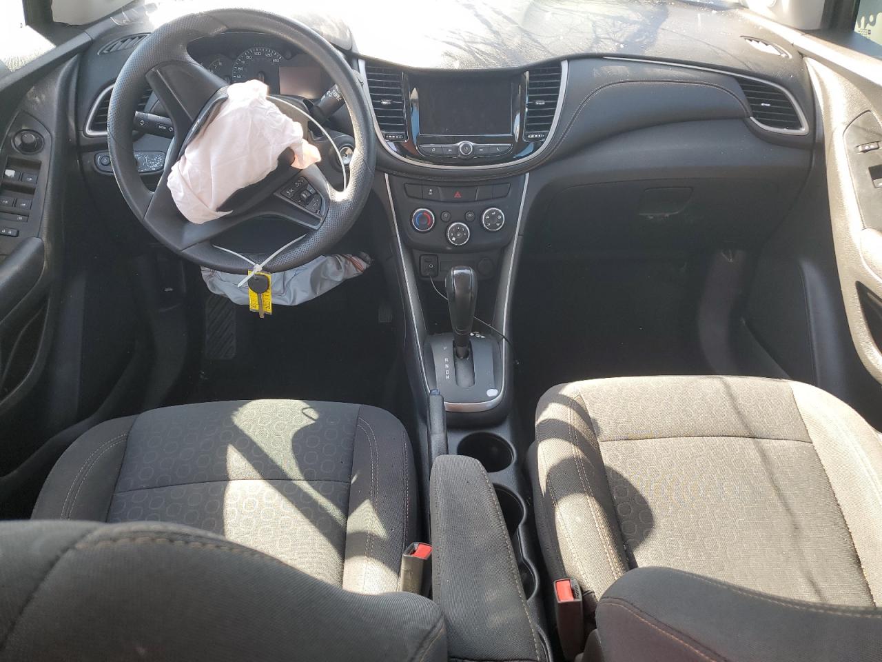 2020 Chevrolet Trax Ls VIN: 3GNCJKSB9LL244992 Lot: 84002435