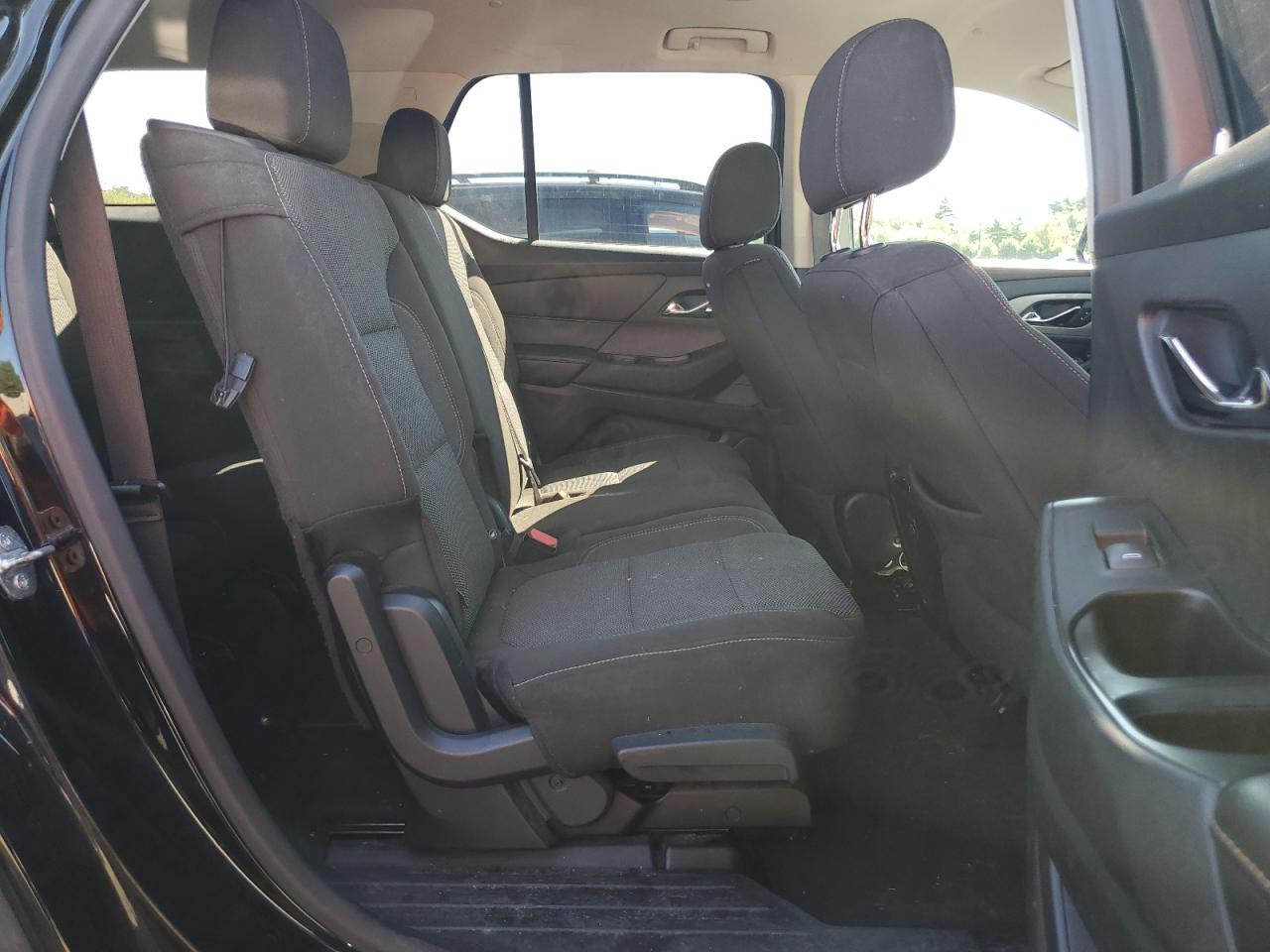 2019 Chevrolet Traverse Ls VIN: 1GNEVFKW8KJ129264 Lot: 70876325