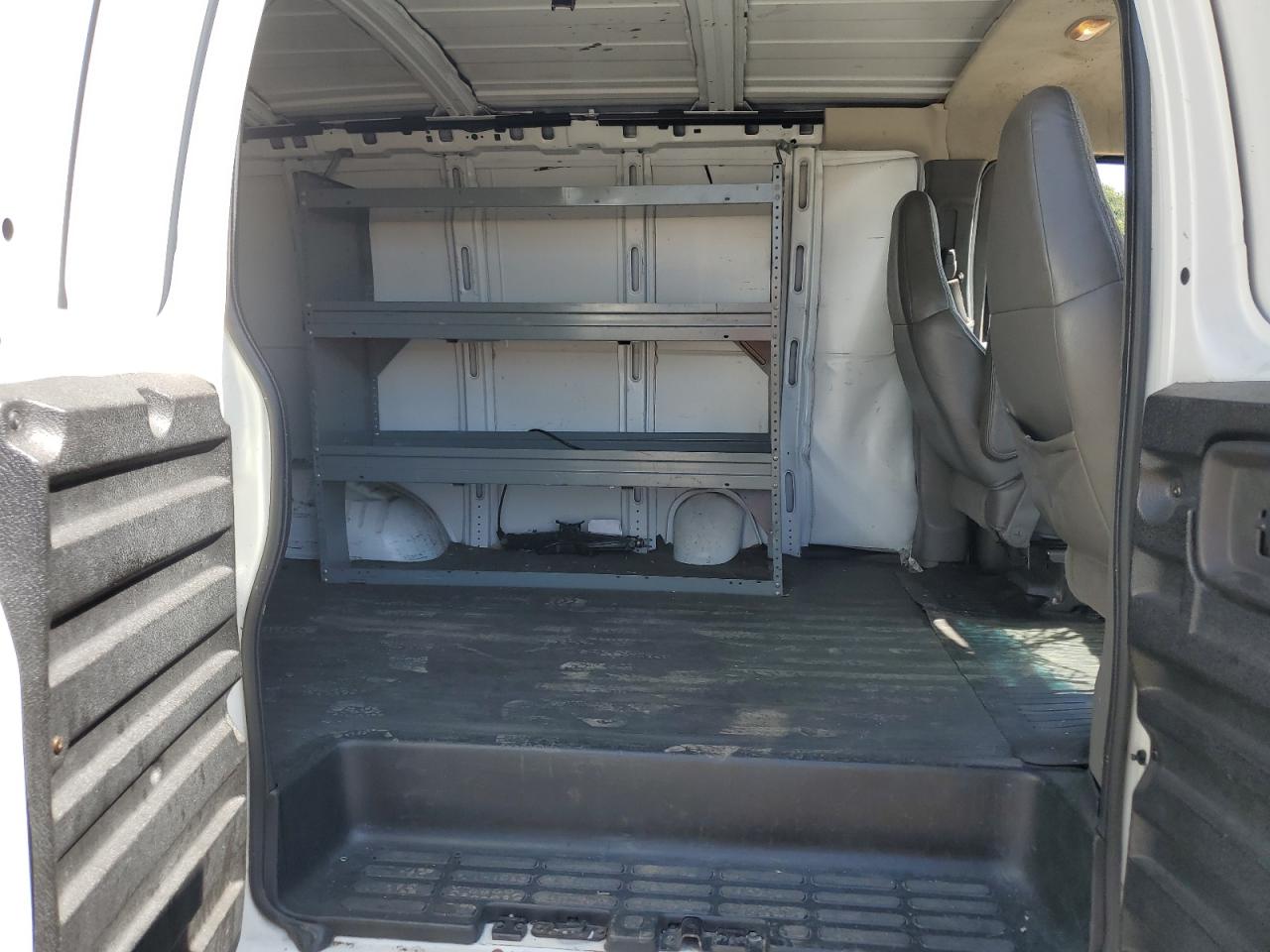 2004 Chevrolet Express G1500 VIN: 1GCFG15X341157958 Lot: 71131385