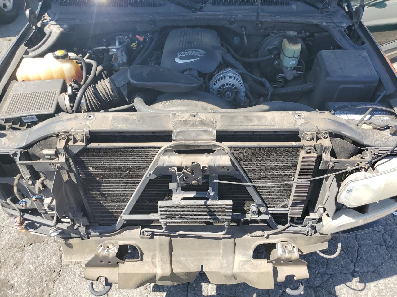 2001 Chevrolet Suburban C1500 VIN: 3GNEC16TX1G136239 Lot: 71555145