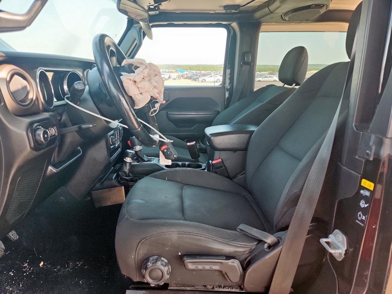 2020 Jeep Wrangler Sport VIN: 1C4GJXAN2LW228050 Lot: 71933785