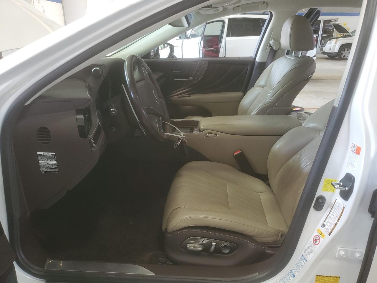 2018 Lexus Ls 500 Base VIN: JTHC51FF2J5003534 Lot: 81327235