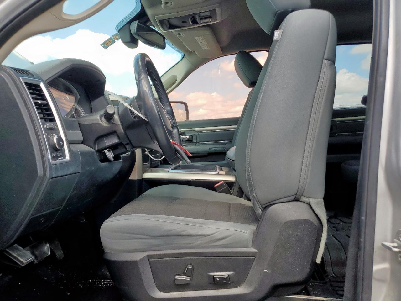 2015 Ram 1500 Slt VIN: 1C6RR6LT3FS685895 Lot: 81725565