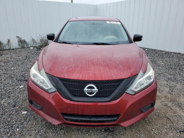  NISSAN ALTIMA 2017 Czerwony