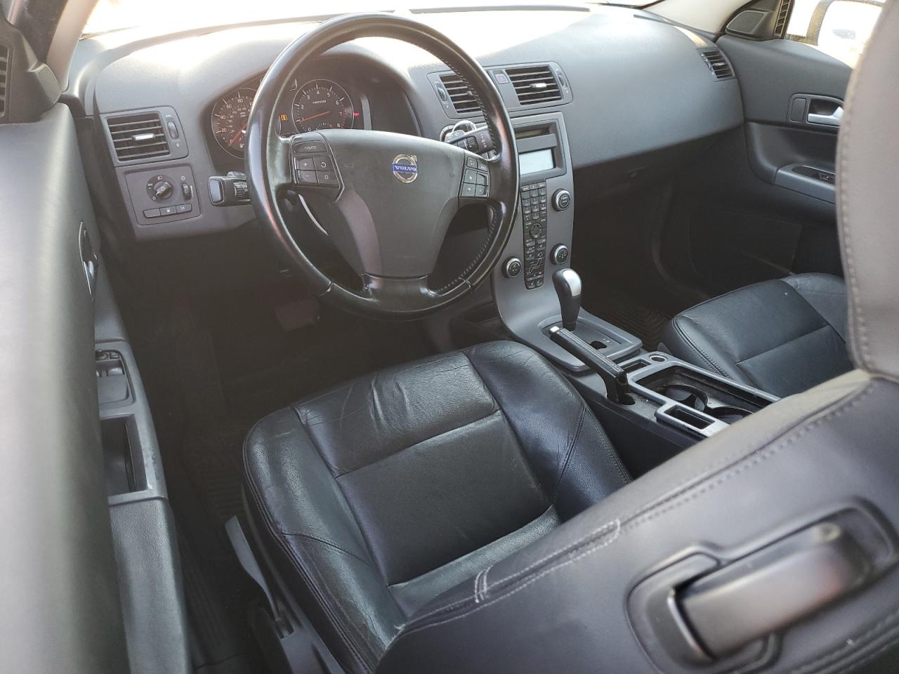 2011 Volvo C30 T5 VIN: YV1672MK3B2198068 Lot: 81749735