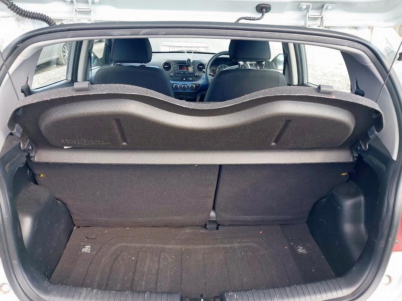 2015 HYUNDAI I10 SE 