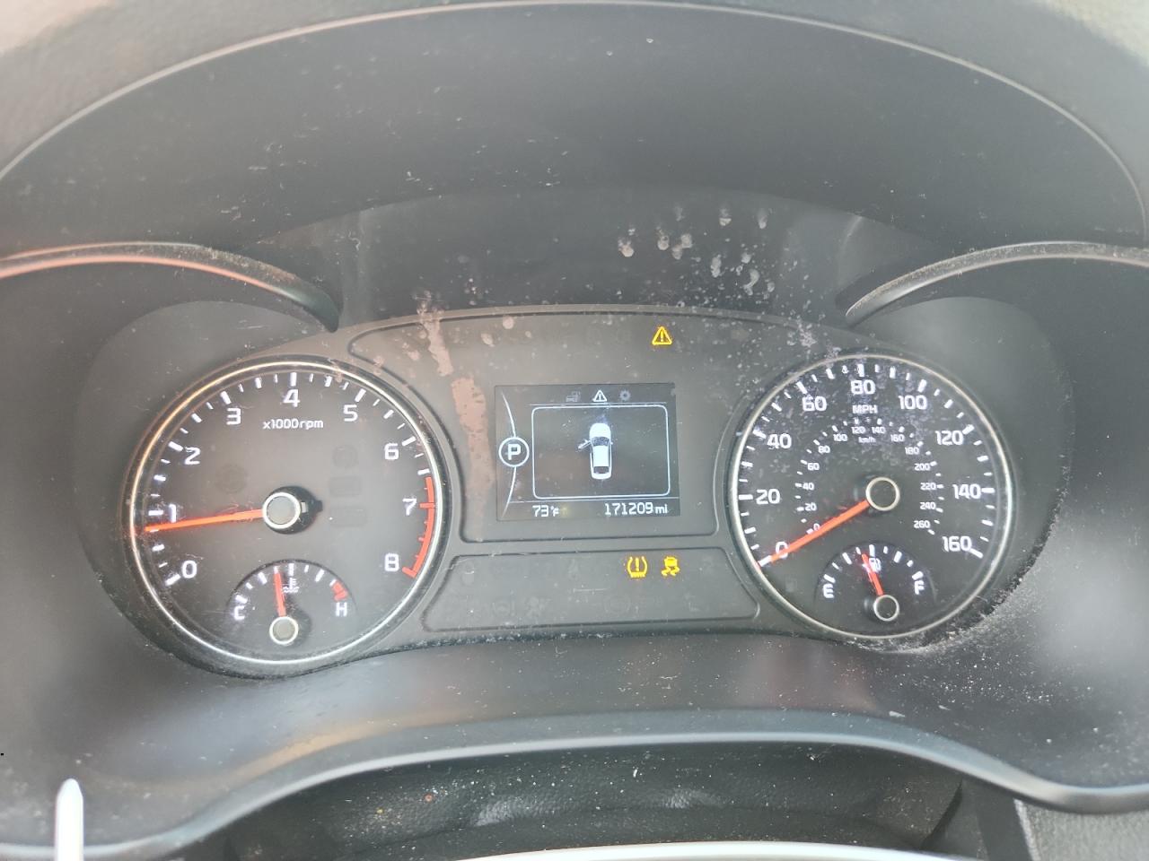 2017 Kia Optima Lx VIN: 5XXGT4L30HG131541 Lot: 81002855