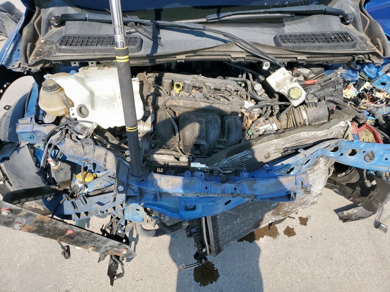 2017 Ford Escape S VIN: 1FMCU0F76HUB52421 Lot: 81324385