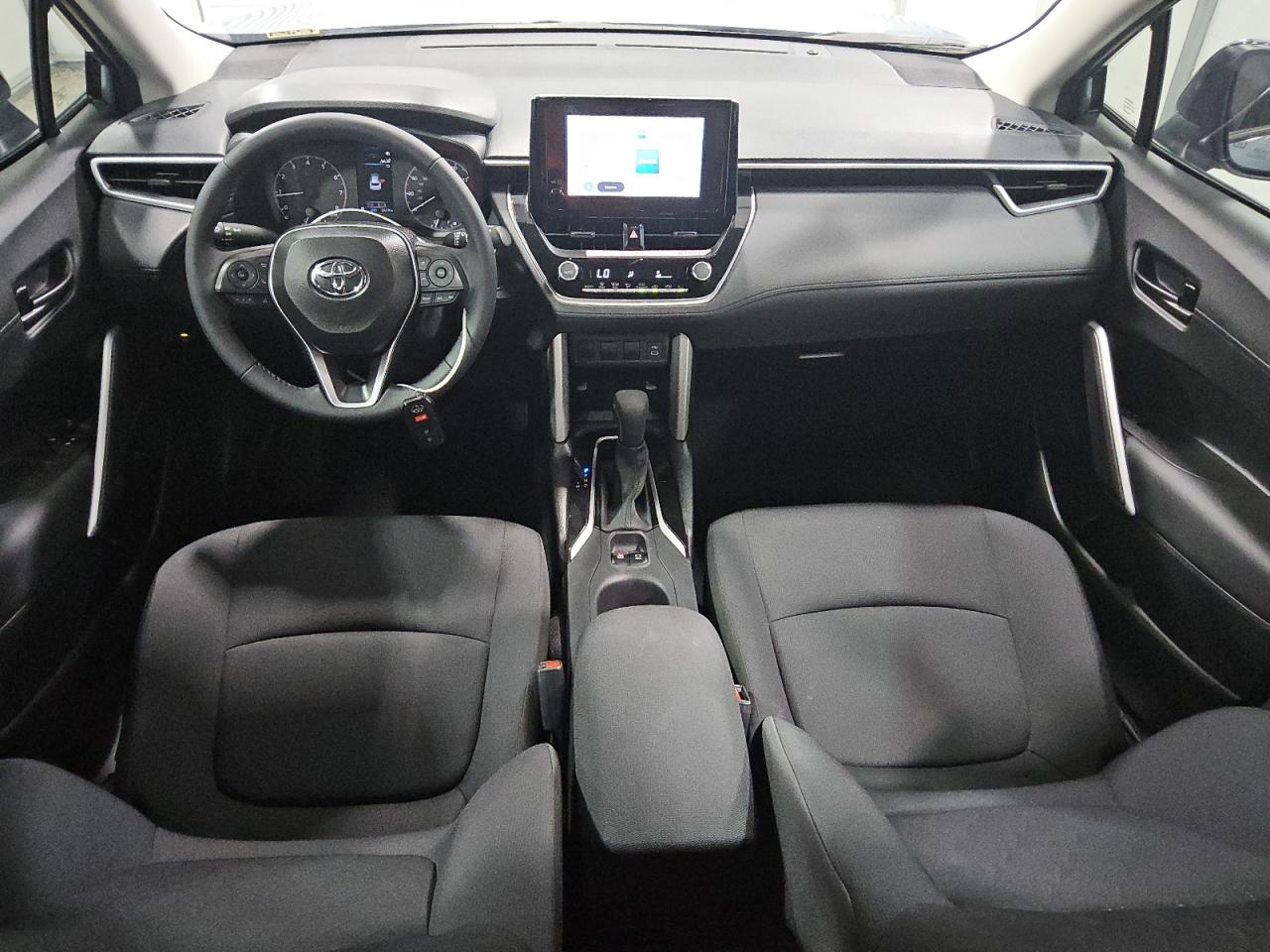 2025 Toyota Corolla Cross Le VIN: 7MUCAAAG7SV137700 Lot: 81002055
