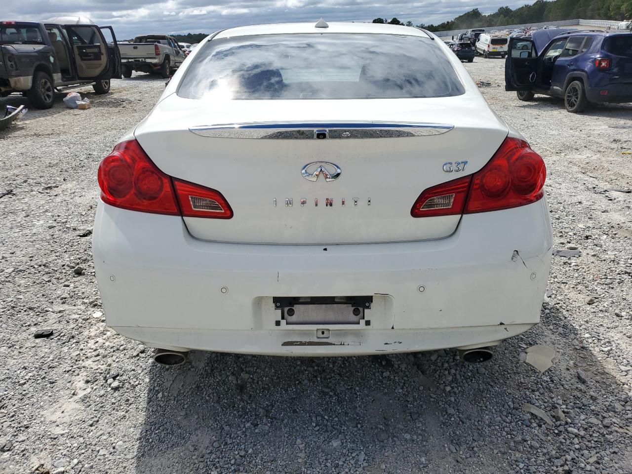 2011 Infiniti G37 Base VIN: JN1CV6AP3BM301583 Lot: 81943825