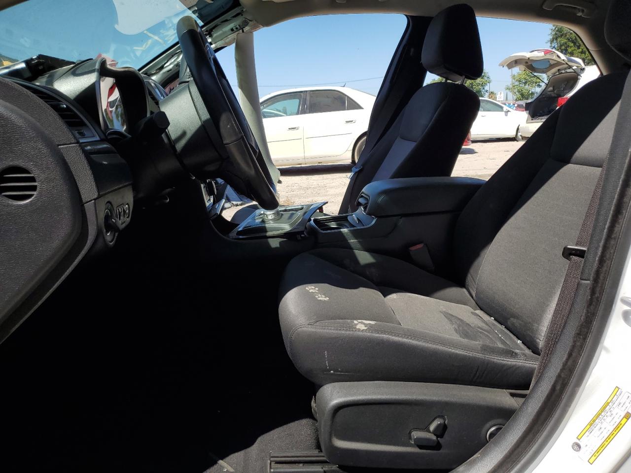 2020 Chrysler 300 Touring VIN: 2C3CCAAG2LH239205 Lot: 71868415