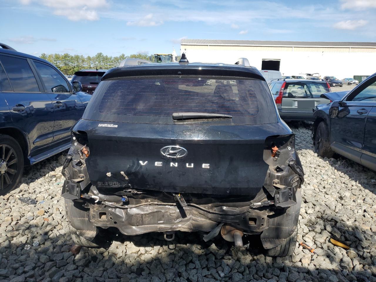 2022 Hyundai Venue Sel VIN: KMHRC8A30NU203441 Lot: 81446665