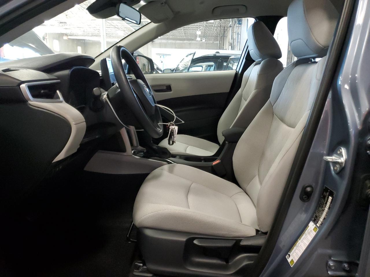 2024 Toyota Corolla Cross L VIN: 7MUAAABG6RV116238 Lot: 81070555