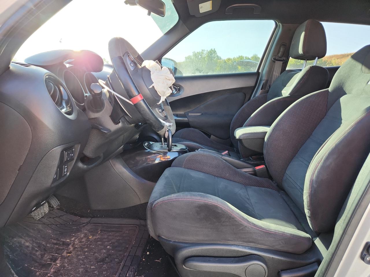 2015 Nissan Juke S VIN: JN8AF5MV6FT552751 Lot: 81020505