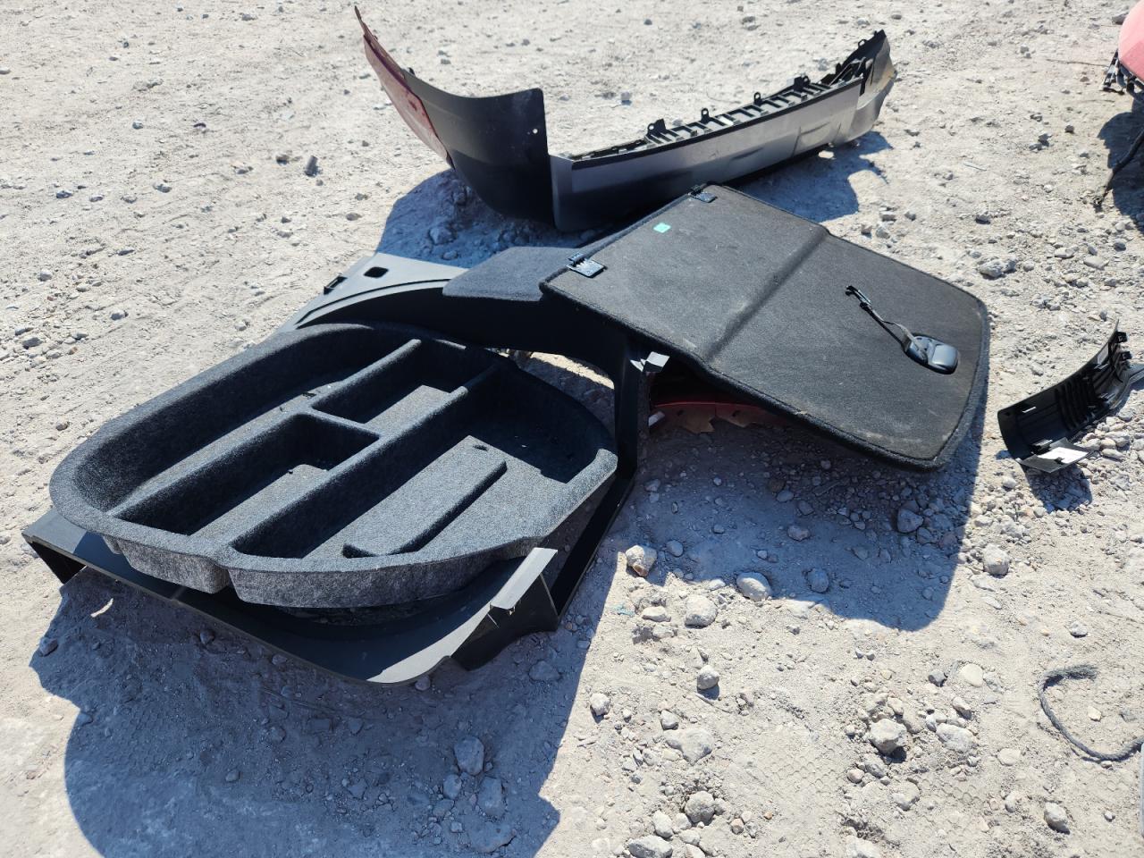 2014 Jeep Cherokee Limited VIN: 1C4PJLDB9EW221979 Lot: 71231705