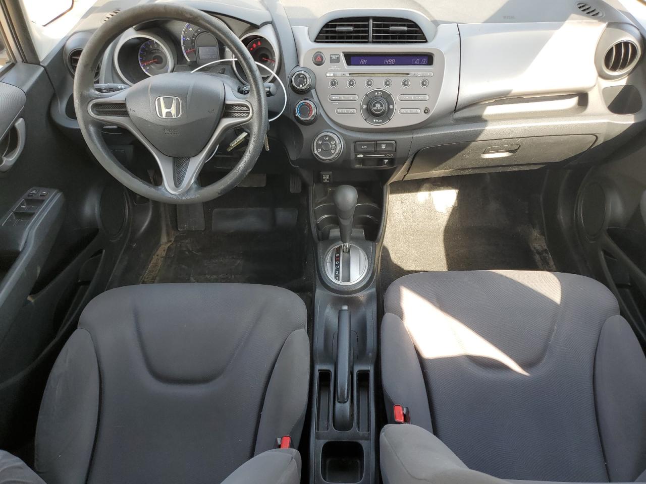 2009 Honda Fit VIN: JHMGE88289S015611 Lot: 81223175