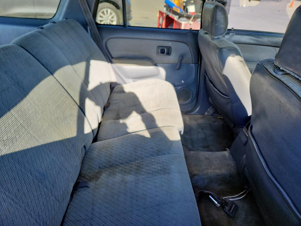 1996 Toyota 4Runner Sr5 VIN: JT3GN86R7T0001045 Lot: 81717805