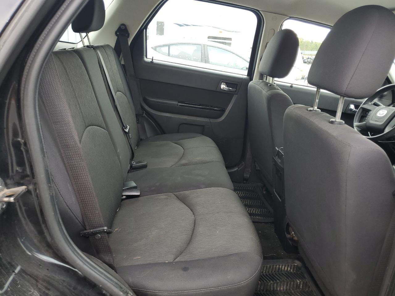 2011 Mazda Tribute I VIN: 4F2CY9C76BKM02678 Lot: 81153035