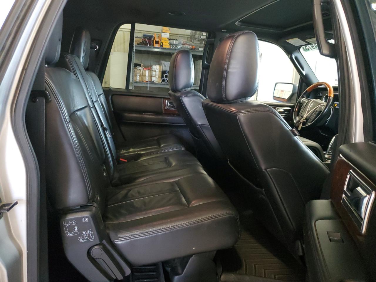 2016 Lincoln Navigator L Select VIN: 5LMJJ3JT2GEL00530 Lot: 81004975