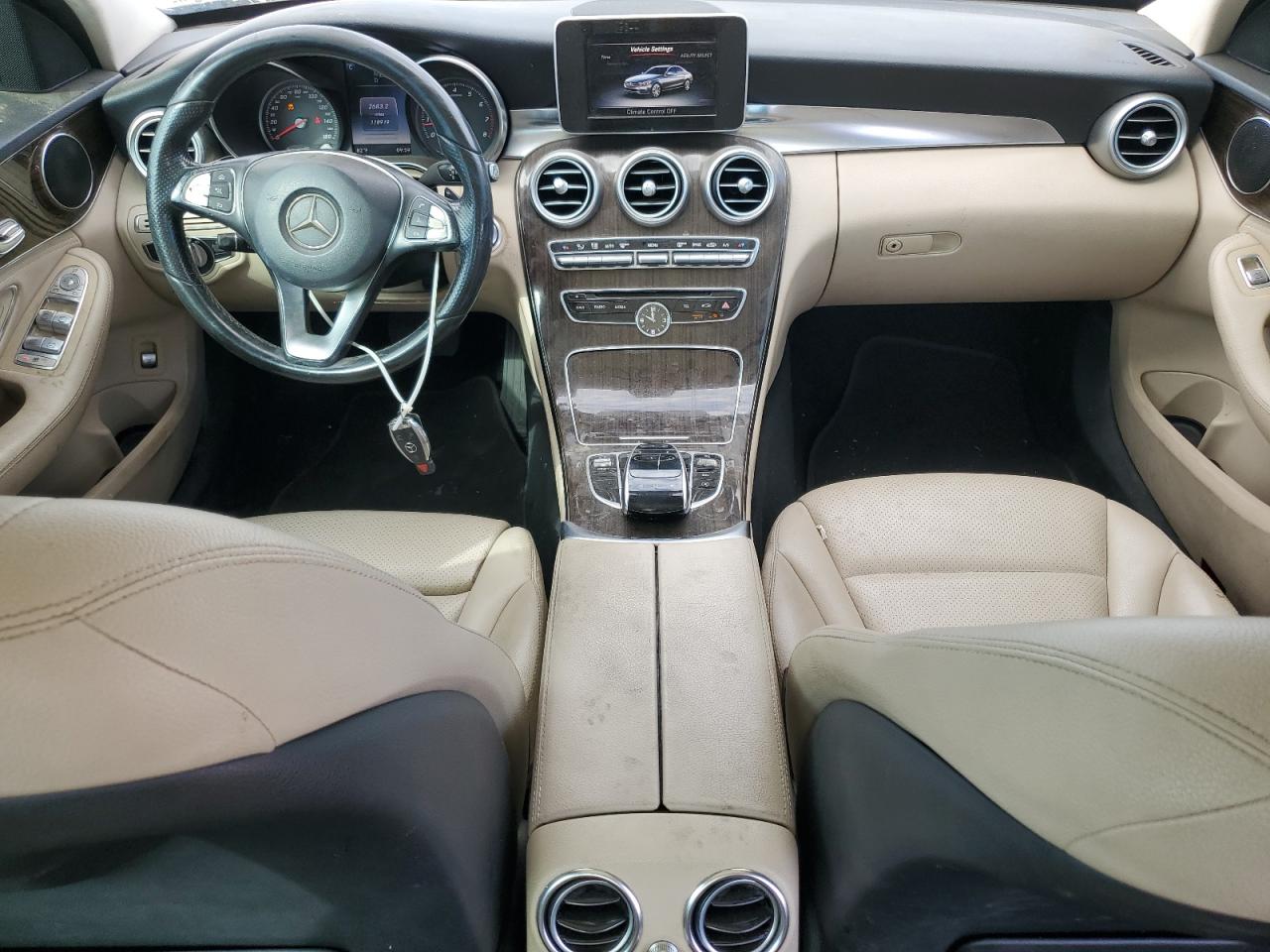 2015 Mercedes-Benz C 300 4Matic VIN: 55SWF4KB0FU008168 Lot: 82165245