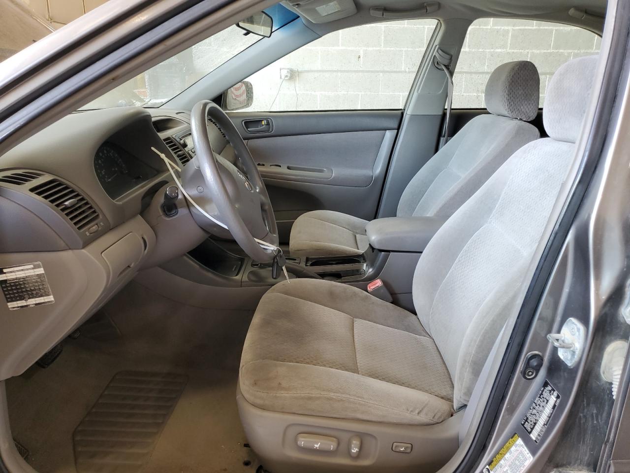 2004 Toyota Camry Le VIN: 4T1BE32K84U872852 Lot: 84228005