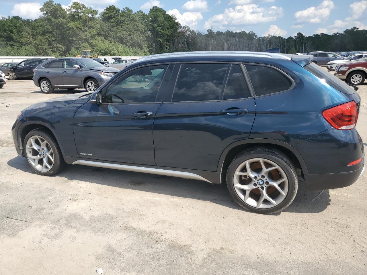 2015 BMW X1 xDrive35I blue hatchback gas WBAVM5C57FVV95064 photo #3