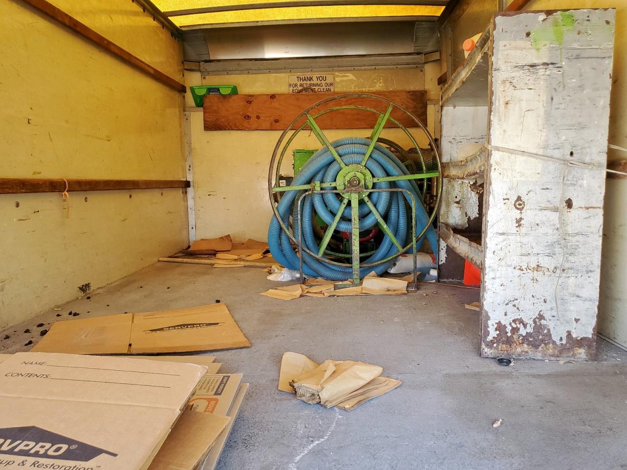 2005 Ford Econoline E350 Super Duty Cutaway Van VIN: 1FDWE35L75HB04893 Lot: 81459945