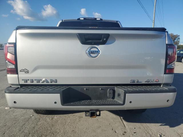  NISSAN TITAN 2020 Srebrny