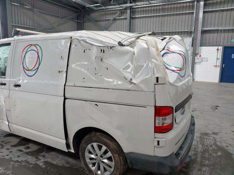 2015 VOLKSWAGEN TRANSPORTER STARTLINE