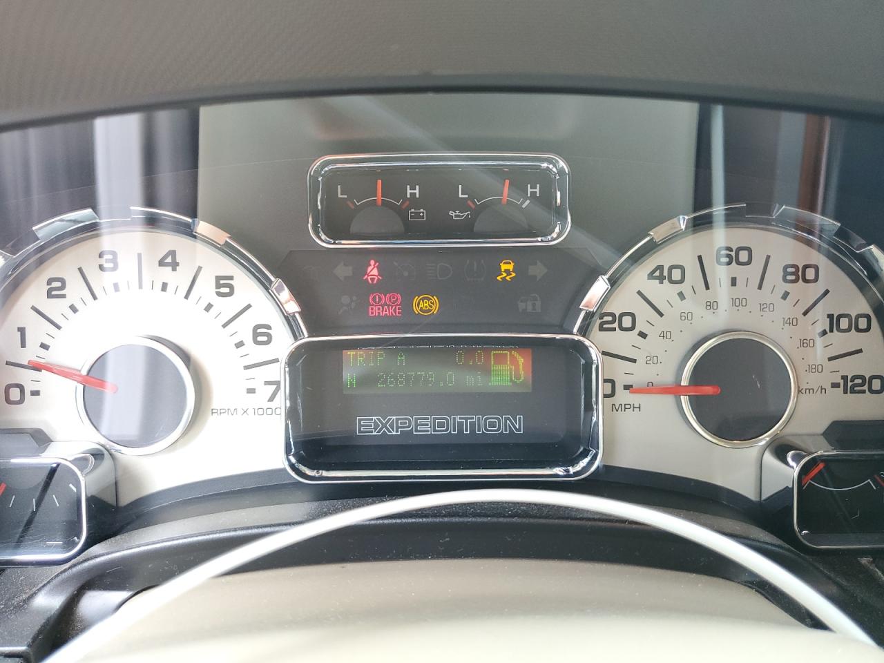 2010 Ford Expedition El Eddie Bauer VIN: 1FMJK1H58AEB55898 Lot: 80348725