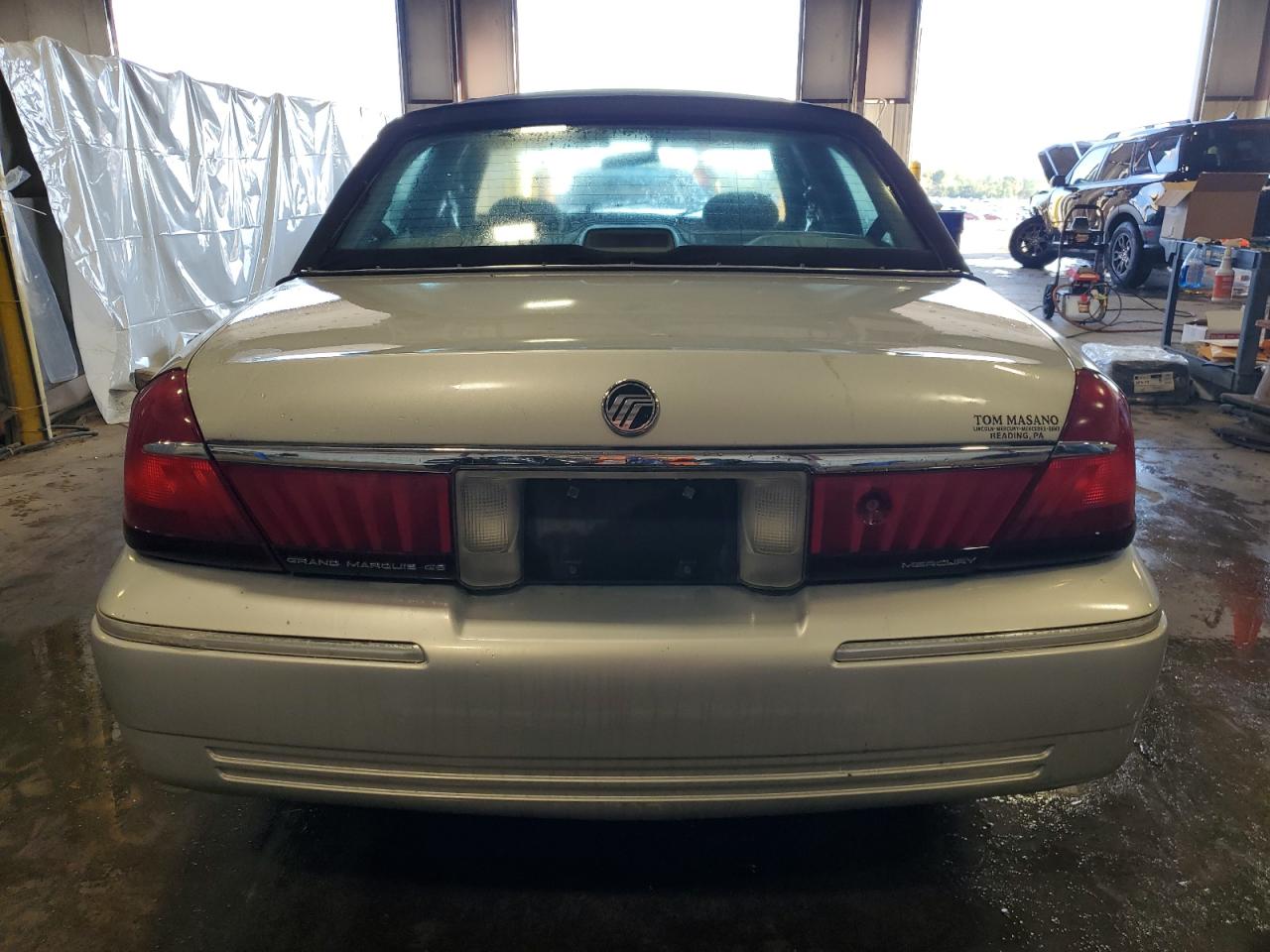 2001 Mercury Grand Marquis Gs VIN: 2MEFM74W41X693226 Lot: 84202545