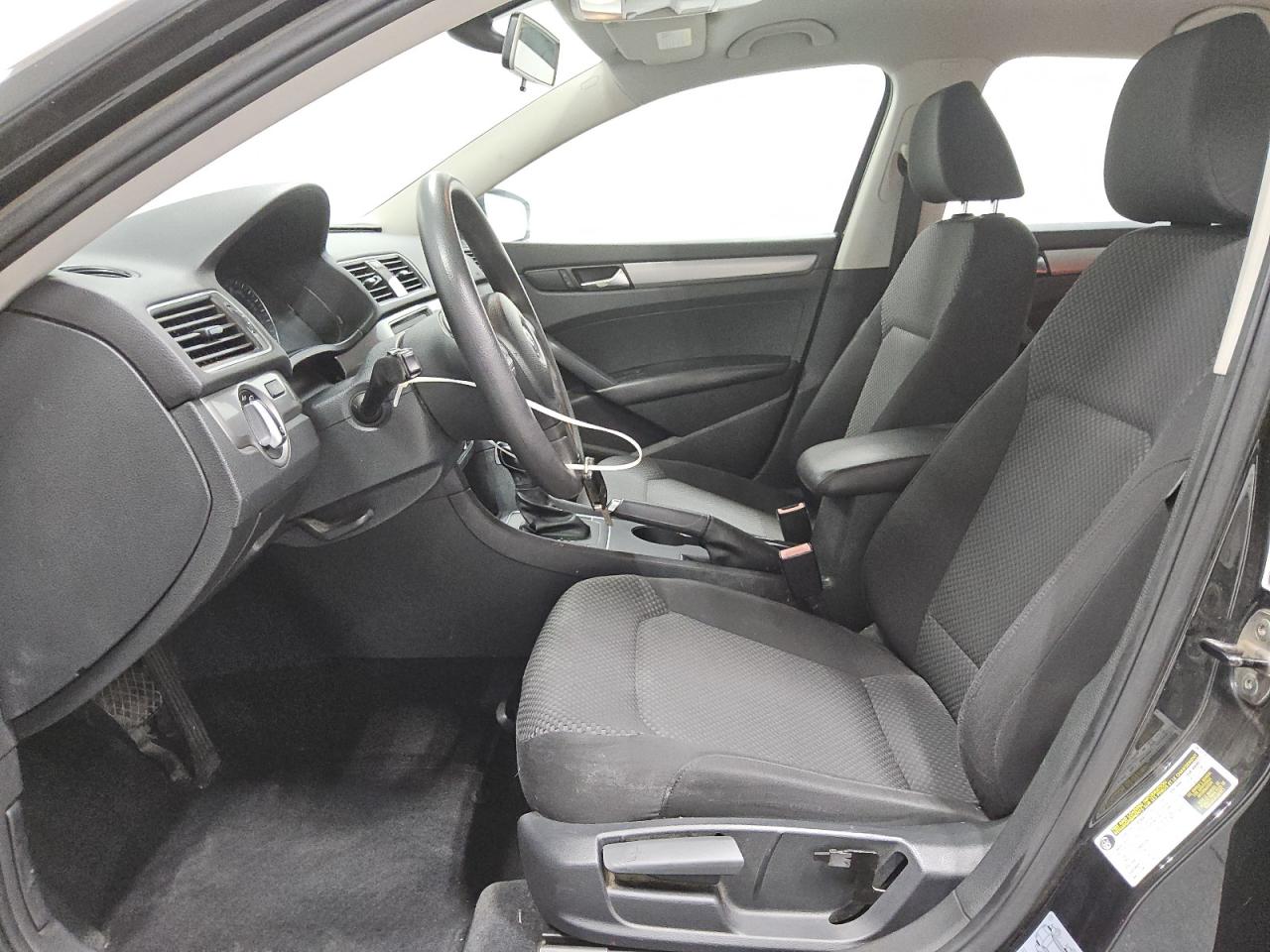 2014 Volkswagen Passat S VIN: 1VWAS7A35EC114904 Lot: 81285565